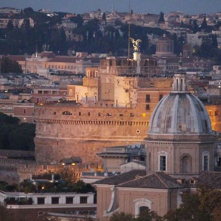 Vatican In The Moonlight Apartment โรม ภายนอก รูปภาพ