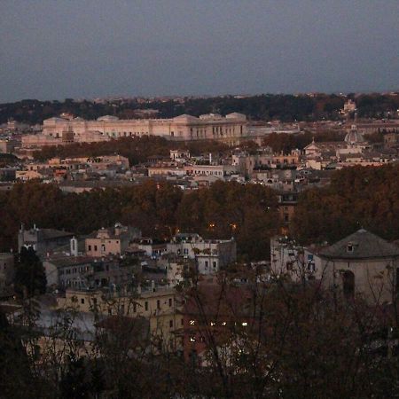 Vatican In The Moonlight Apartment โรม ภายนอก รูปภาพ